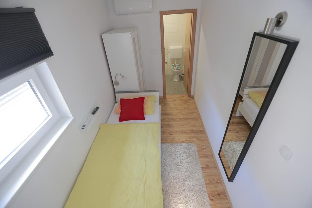 Rooms Butkovic Загреб Экстерьер фото